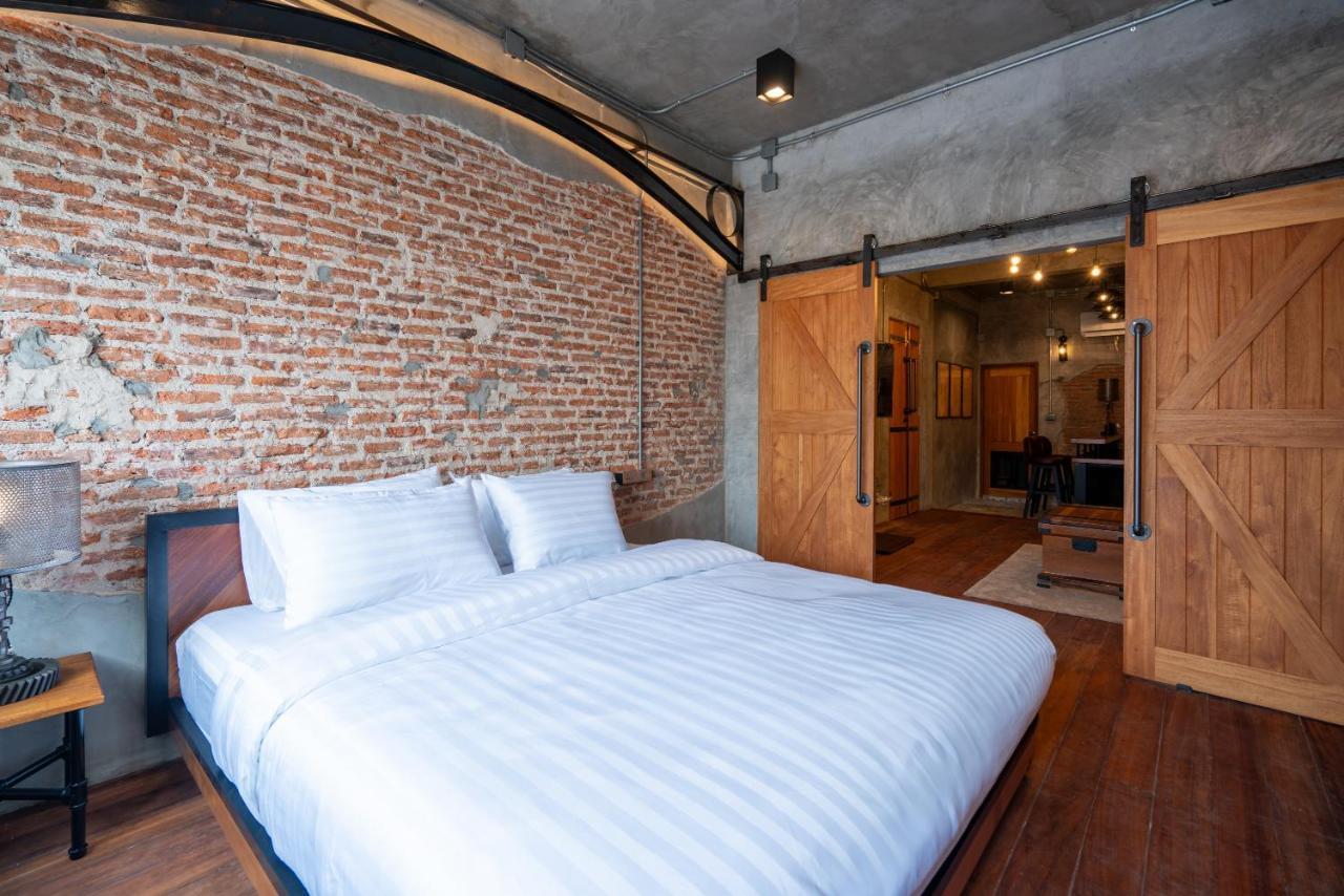 House Of Machine Boutique Hotel Bangkok Exterior photo