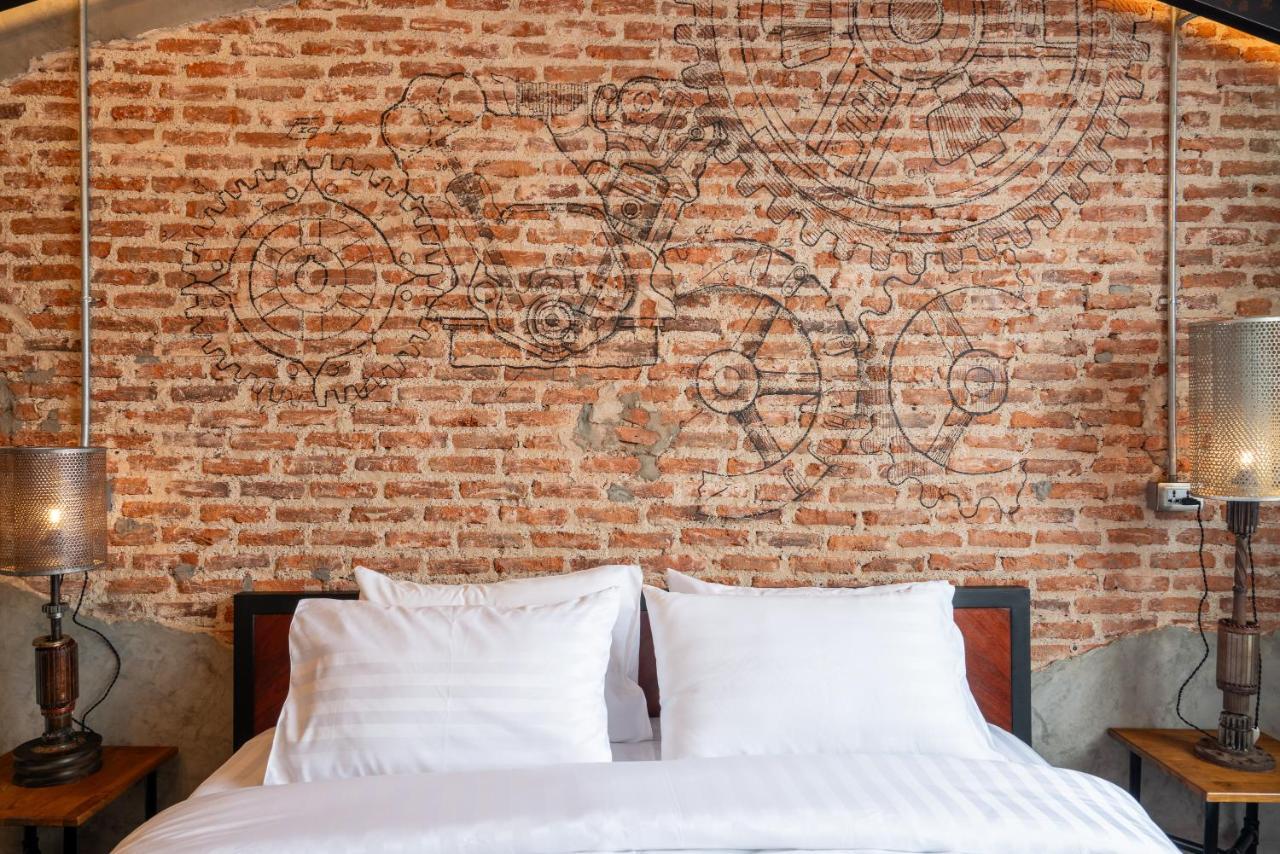 House Of Machine Boutique Hotel Bangkok Exterior photo