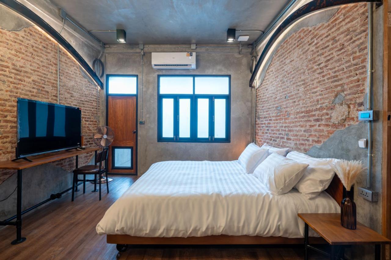 House Of Machine Boutique Hotel Bangkok Exterior photo